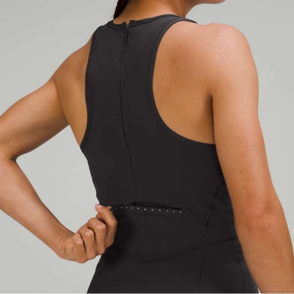 Lululemon Nulux Running Dress 8” in Graphite Gray - Picture 5 of 13